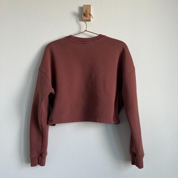 Vuori Restore Cropped Crewneck Sweatshirt in Burgundy XS - Picture 2 of 10